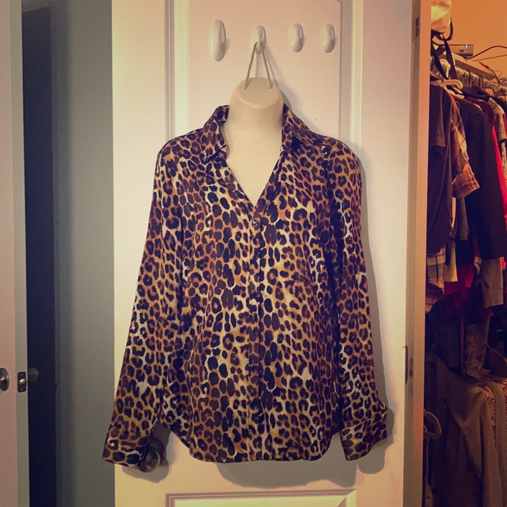 Express cheetah print button down